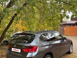 2013 BMW X1 20i I (E84) Рестайлинг, серый, 1320000 рублей, вид 4
