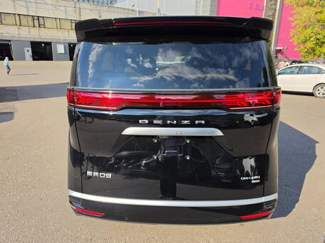 2025 Denza D9 I, чёрный, 8700000 рублей, вид 4