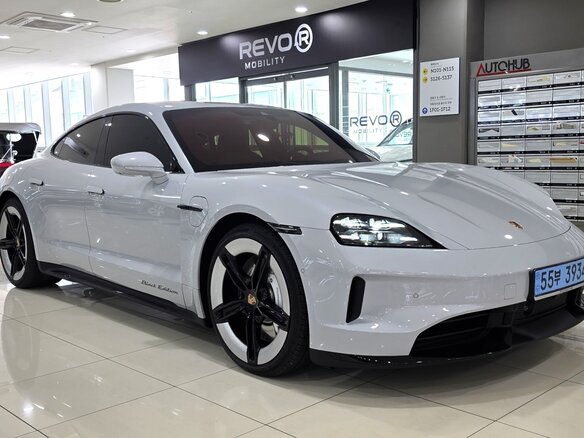 2026 Porsche Taycan 4 I Рестайлинг, серый - вид 5