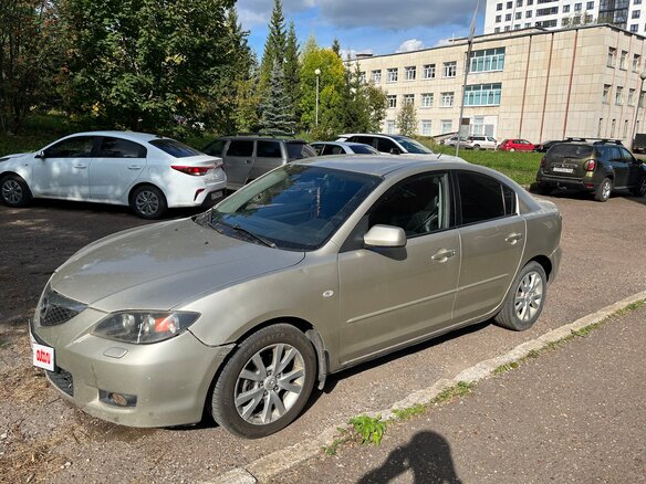 2007 Mazda 3 I (BK) Рестайлинг, золотистый, 349000 рублей