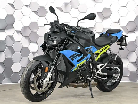 2025 BMW S 1000 R, чёрный, 1999000 рублей, вид 2