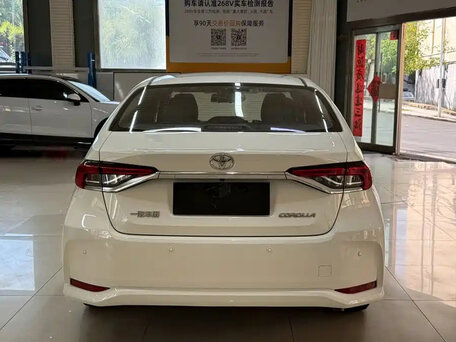 2023 Toyota Corolla XII (E210), белый, 1713000 рублей, вид 5