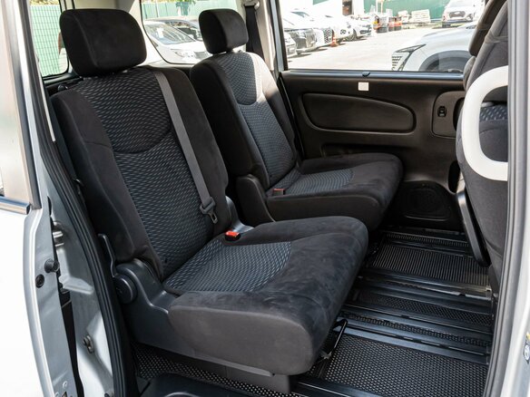 2015 Nissan Serena IV (C26), серый - вид 9