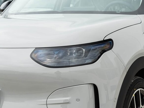 2026 Leapmotor A10 53 kWh, серебристый, 2199000 рублей - вид 23