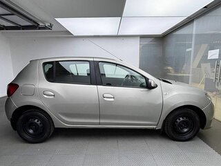 2015 Renault Sandero II, бежевый, 710000 рублей, вид 4