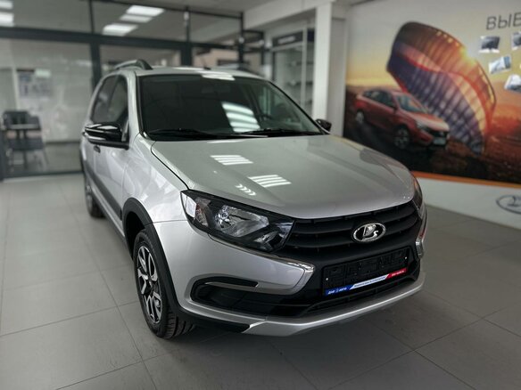 2026 Lada (ВАЗ) Granta Cross I Рестайлинг, серебристый - вид 1