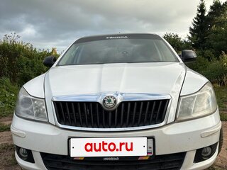 2012 Skoda Octavia II (A5) Рестайлинг, белый, 600000 рублей, вид 4