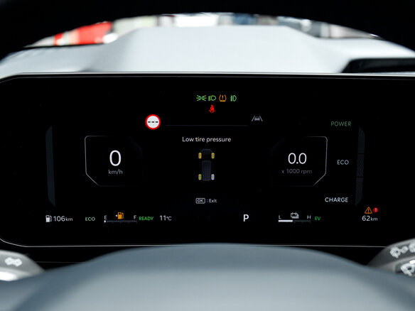 2026 Kia Carnival IV Рестайлинг, чёрный, 7100000 рублей - вид 11