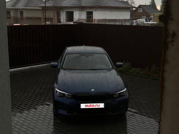 2021 BMW 3 серии 320i VII (G2x), синий, 3900000 рублей - вид 3