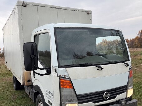 2010 Nissan Cabstar, белый, 930000 рублей, вид 1