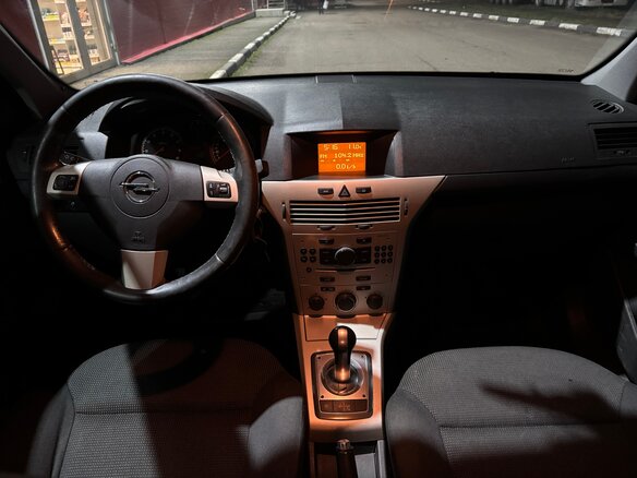 2008 Opel Astra H Рестайлинг, красный, 410000 рублей - вид 6