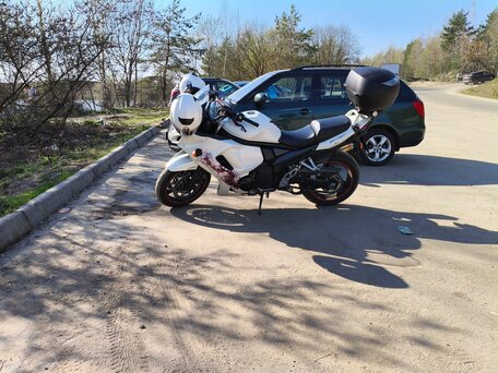 2011 Suzuki Bandit GSF 1250, белый, 630000 рублей, вид 1