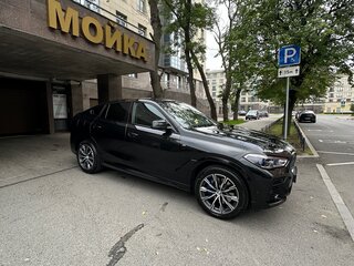 2022 BMW X6 30d III (G06), чёрный, 8500000 рублей, вид 4