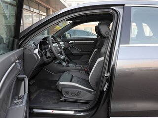 2026 Audi Q3 40 TFSI II (F3), серый, 3799000 рублей, вид 5