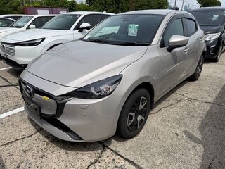 2023 Mazda 2 III (DJ) Рестайлинг 2, серебристый, 888776 рублей, вид 1