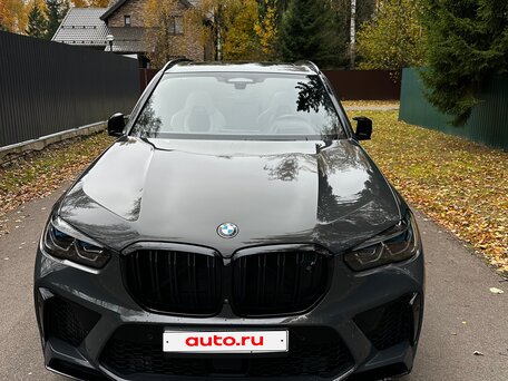 2021 BMW X5 M Competition III (F95), серый, 8500000 рублей, вид 2