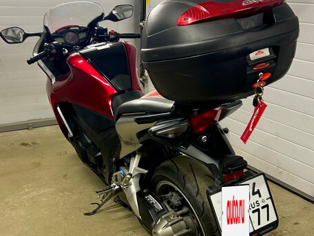 2011 Honda VFR 1200, красный, 630000 рублей, вид 5