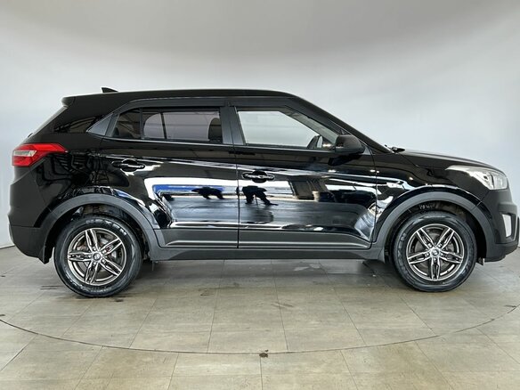 2018 Hyundai Creta I, чёрный, 1740000 рублей - вид 4