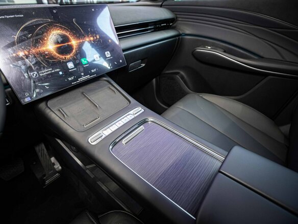 2026 Omoda C7, серый - вид 17