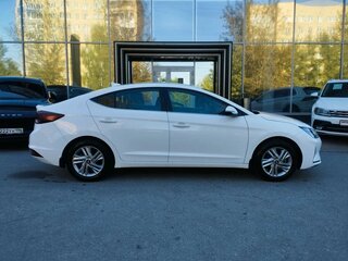 2020 Hyundai Elantra VI (AD) Рестайлинг, белый, 1459000 рублей, вид 5