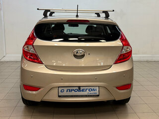 2012 Hyundai Solaris I, бежевый, 745000 рублей, вид 3