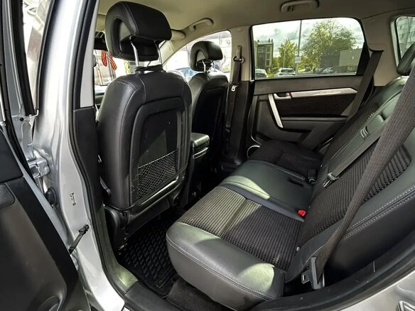 2012 Chevrolet Captiva I Рестайлинг, серебристый, 1120000 рублей - вид 25