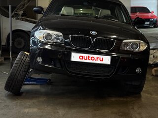 2008 BMW 1 серии 130i I (E81/E82/E87/E88) Рестайлинг, чёрный, 1400000 рублей, вид 2