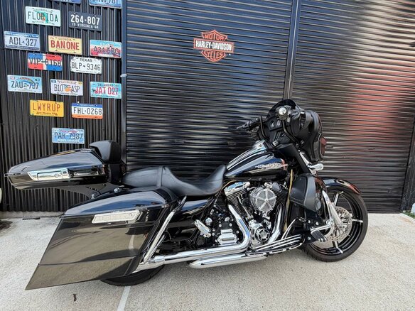 2013 Harley-Davidson Street Glide, чёрный, 1377000 рублей - вид 1