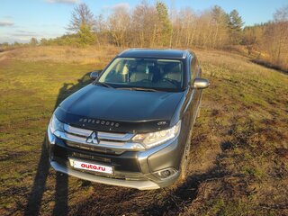 2015 Mitsubishi Outlander III Рестайлинг 2, серый, 2050000 рублей, вид 4