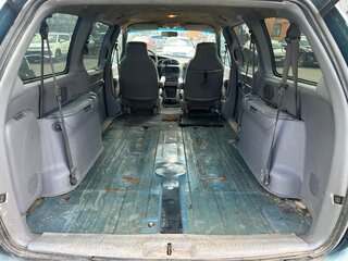 1999 Plymouth Voyager Grand III, зелёный, 300000 рублей, вид 3