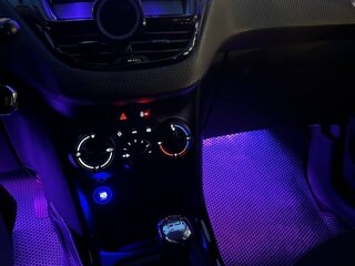 2014 Peugeot 2008 I, серебристый, 800000 рублей, вид 3