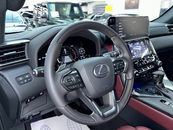 2026 Lexus LX 500d IV, чёрный, 18790000 рублей - вид 16