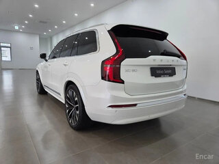 2025 Volvo XC90 T8 II Рестайлинг 2, белый, 9811468 рублей, вид 4
