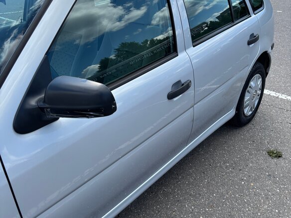 2004 Volkswagen Pointer, серебристый - вид 2