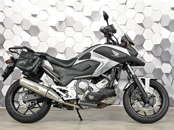 2013 Honda NC 700X, серебристый, 615000 рублей - вид 2