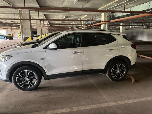 2020 Buick Encore GX I, белый - вид 3
