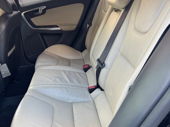 2013 Volvo S60 II, чёрный - вид 12