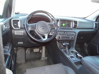 2016 Kia Sportage IV, серебристый, 2500000 рублей, вид 4