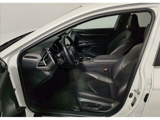 2021 Toyota Camry VIII (XV70), белый, 2890000 рублей, вид 5