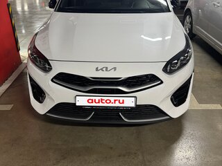 2021 Kia Ceed III Рестайлинг, белый, 2150000 рублей, вид 1