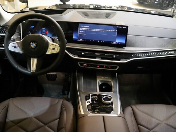 2025 BMW X5 Long 30Li IV (G05/G18) Рестайлинг, чёрный, 10650000 рублей - вид 10