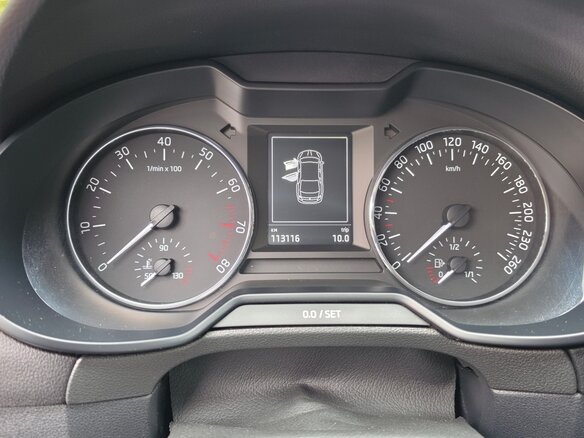2015 Skoda Octavia III (A7), белый, 1600000 рублей - вид 5