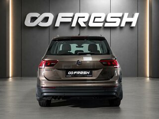 2019 Volkswagen Tiguan II, коричневый, 2270000 рублей, вид 4
