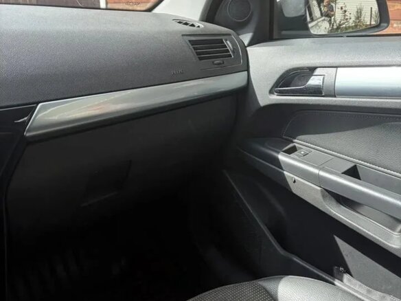 2013 Opel Astra H Рестайлинг, белый, 730000 рублей - вид 16