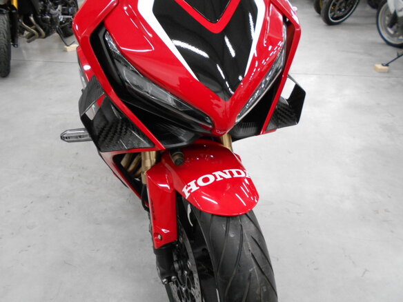 2020 Honda CBR 650R, красный, 880000 рублей - вид 9