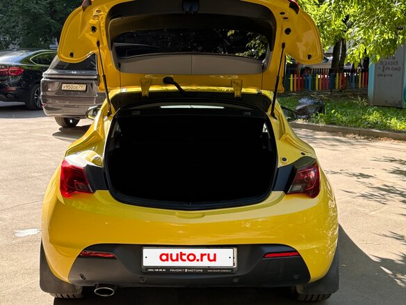 2014 Opel Astra GTC J Рестайлинг, жёлтый - вид 7
