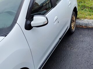 2014 Renault Logan II, белый, 710000 рублей, вид 2