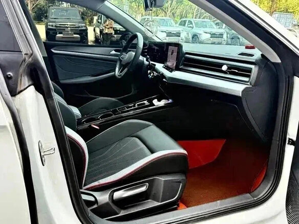 2023 Volkswagen Lamando L II, белый - вид 10