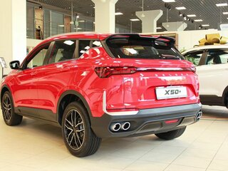 2026 Belgee X50+, красный, 2699990 рублей, вид 4
