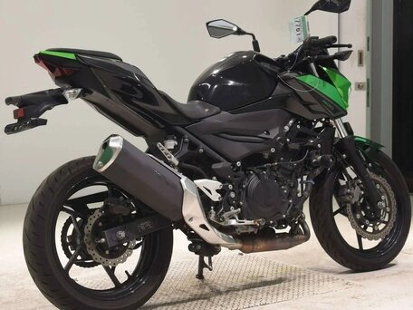 2020 Kawasaki Z 400, чёрный, 600000 рублей, вид 1
